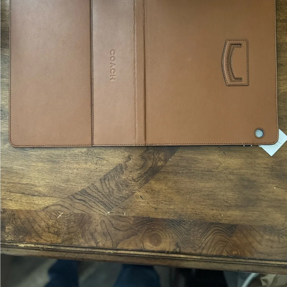 COACH Elegant Brown Leather IPad Case NWT MSRP $198